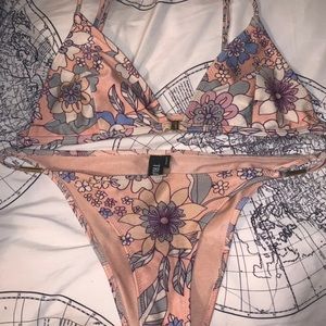 Triangl Bikini